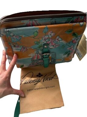 NWT $189 Patricia Nash Beautiful Girl Avellino Floral Crossbody Bag